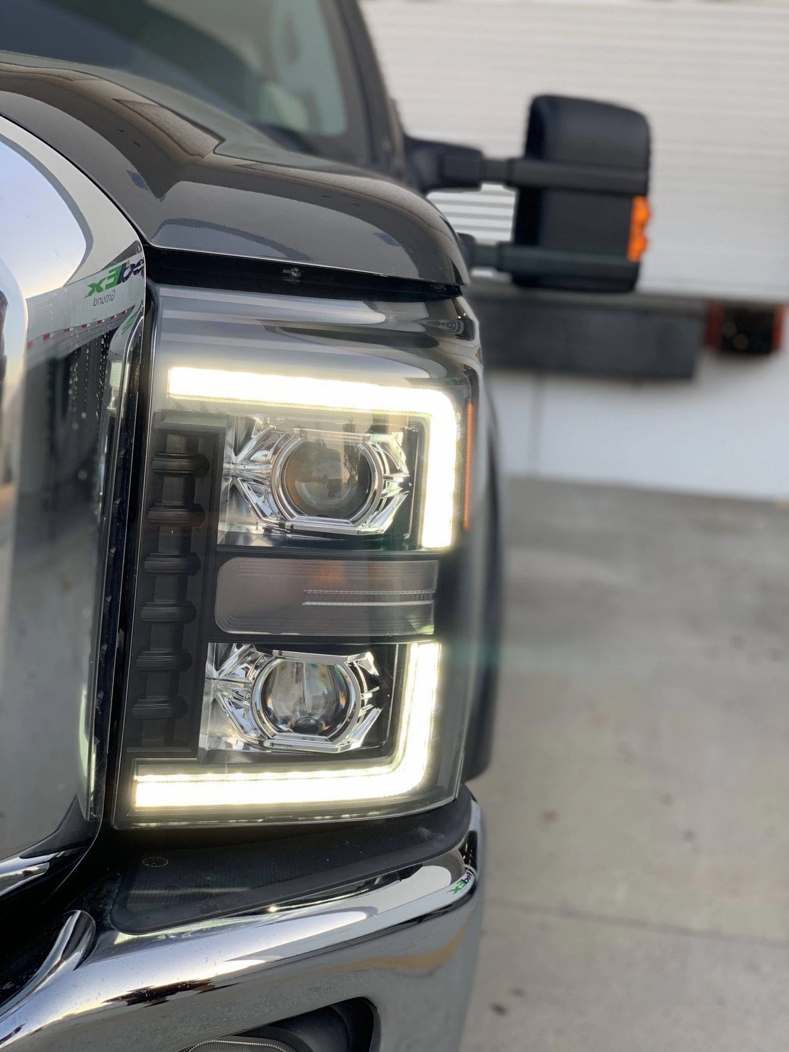 11-16 Ford Super Duty PRO-Series Halogen Projector Headlights Black