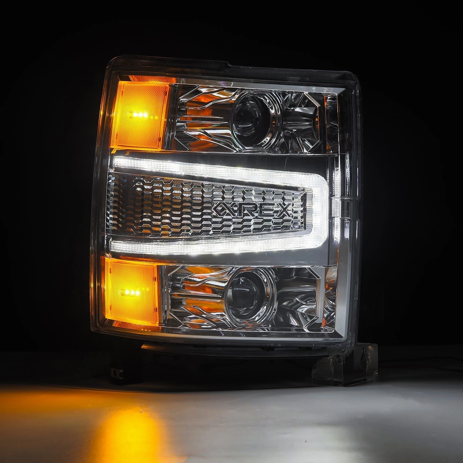 14-15 Chevrolet Silverado PRO-Series Halogen Projector Headlights Chrome