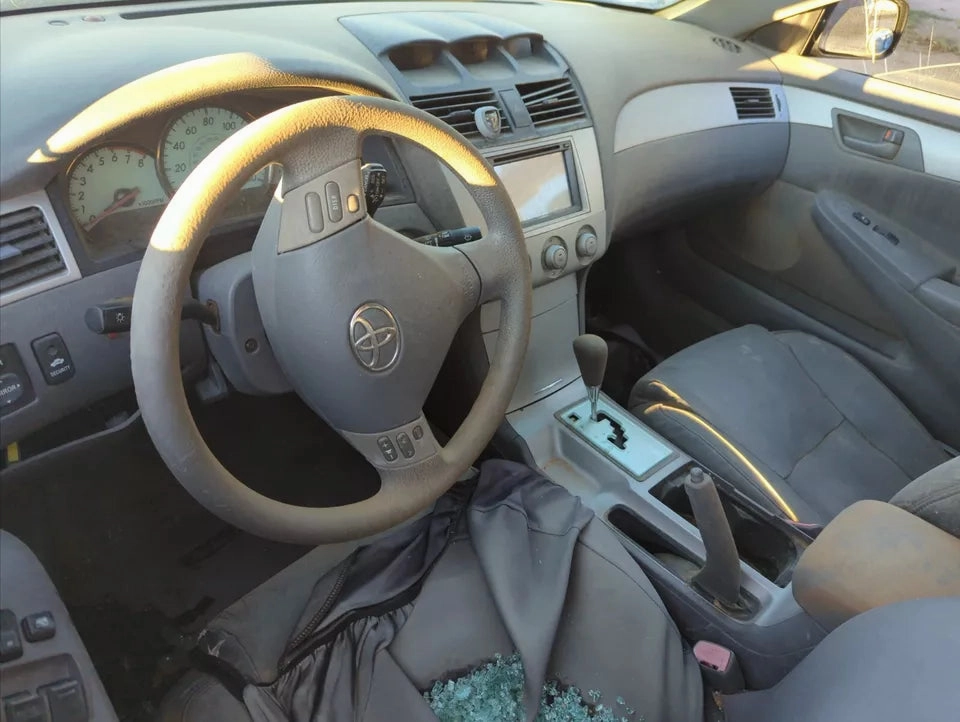 2004 2005 2006 TOYOTA SOLARA Driver Steering Wheel WITH AIRB