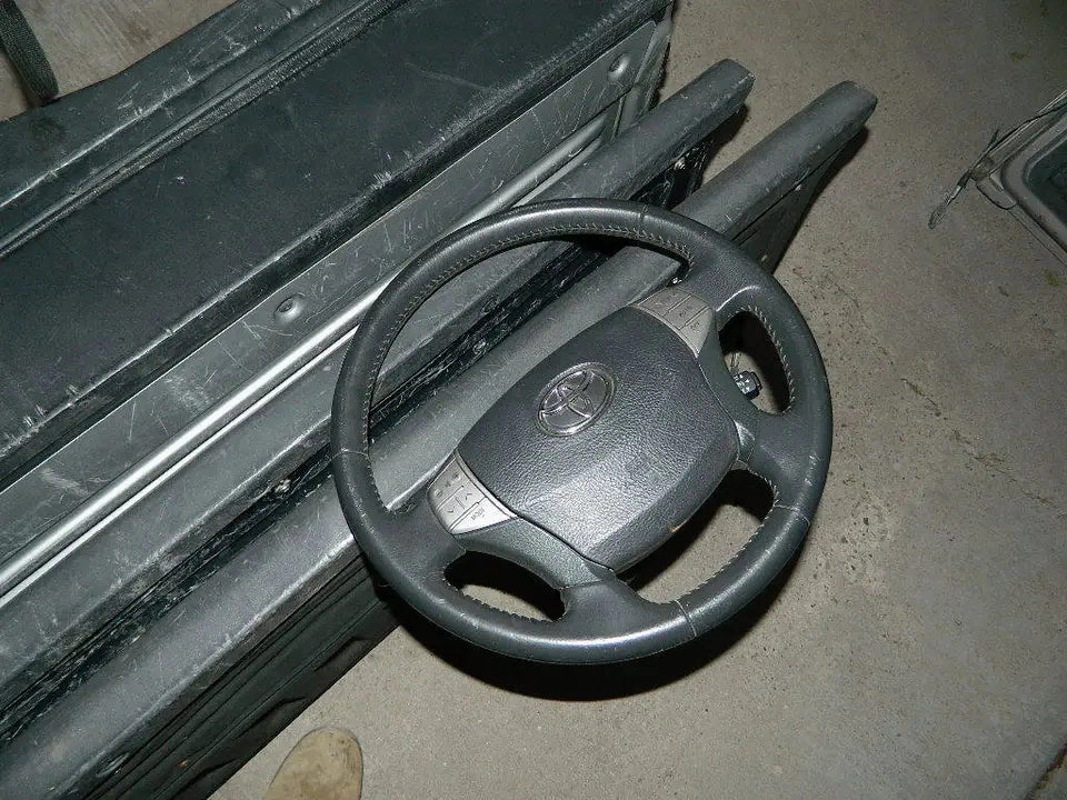 2005 2006 2007 2008 2009 2010 TOYOTA AVALON Driver Steering Wheel WITH AIRB ONLY