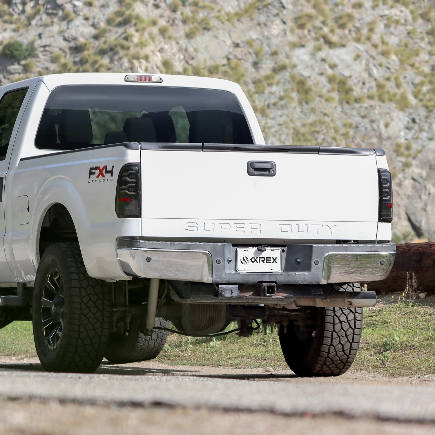 99-16 Ford Super Duty / 97-03 F150 LUXX-Series LED Tail Lights Alpha-Black