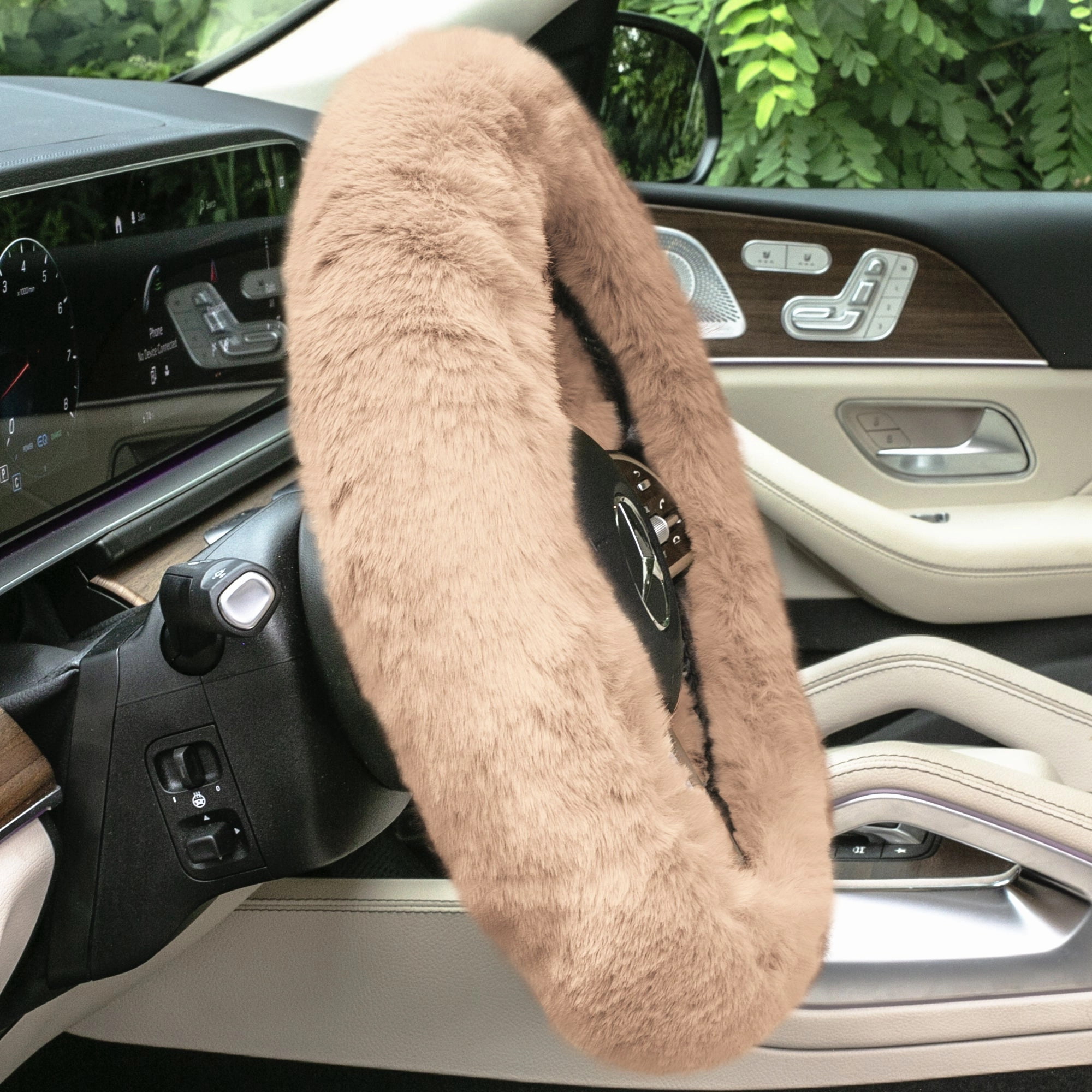 Doe16 Faux Rabbit Fur Steering Wheel Cover Beige