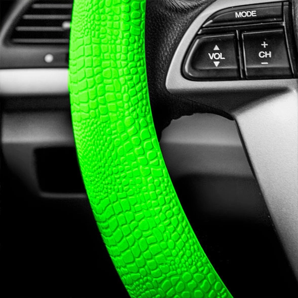 Snake Pattern Silicone steering wheel cover Green