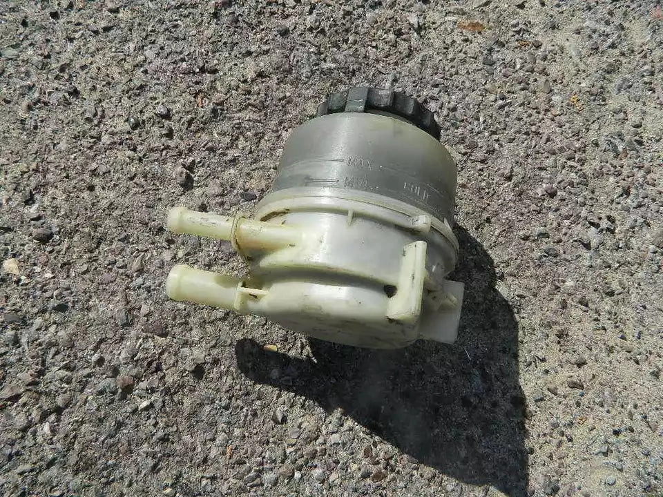 TOYOTA TUNDRA SEQUOIA CAMRY AVALON POWER STEERING FLUID RESERVOIR CONTAINER