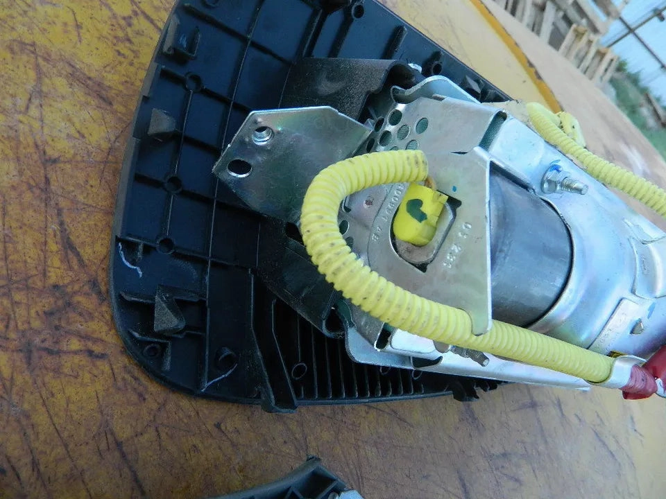 TOYOTA TUNDRA SEQUOIA PASSENGER DASH AND DRIVER STEERING WHEEL AIRB - SET
